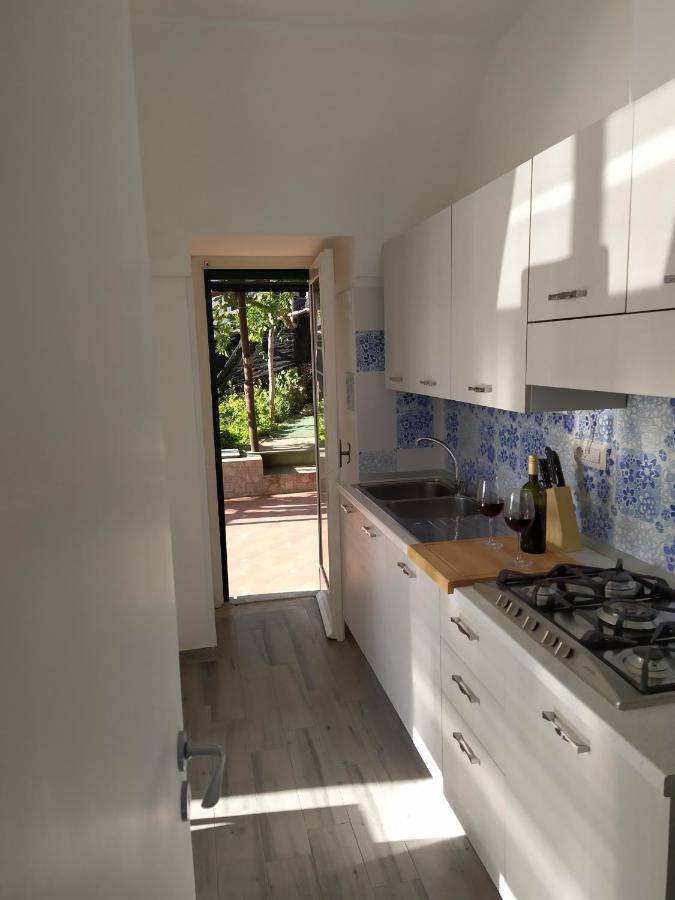 Casa Emi Apartment Амалфи Екстериор снимка